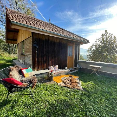 Jolie Cabane Avec Jacuzzi Pour Les Amoureux De La Nature Tullins Esterno foto
