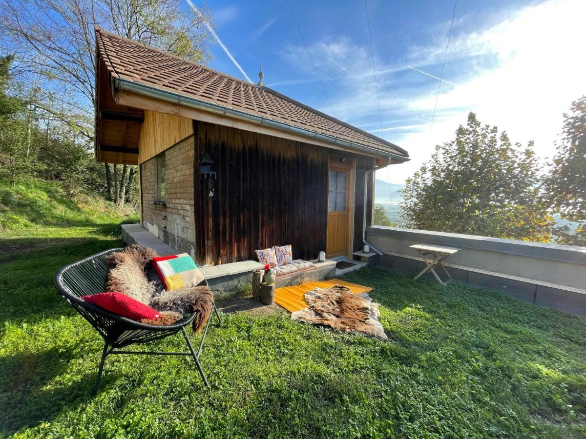 Jolie Cabane Avec Jacuzzi Pour Les Amoureux De La Nature Tullins Esterno foto