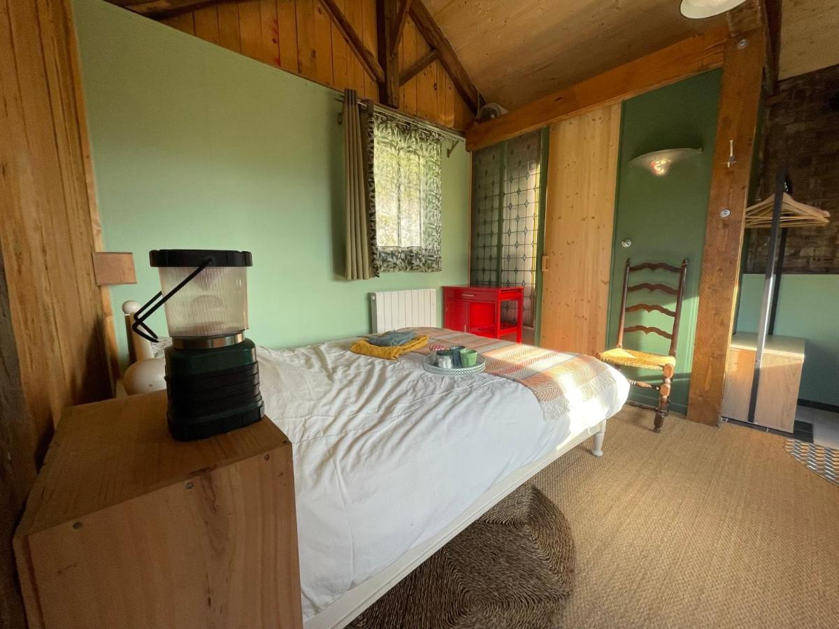 Jolie Cabane Avec Jacuzzi Pour Les Amoureux De La Nature Tullins Esterno foto